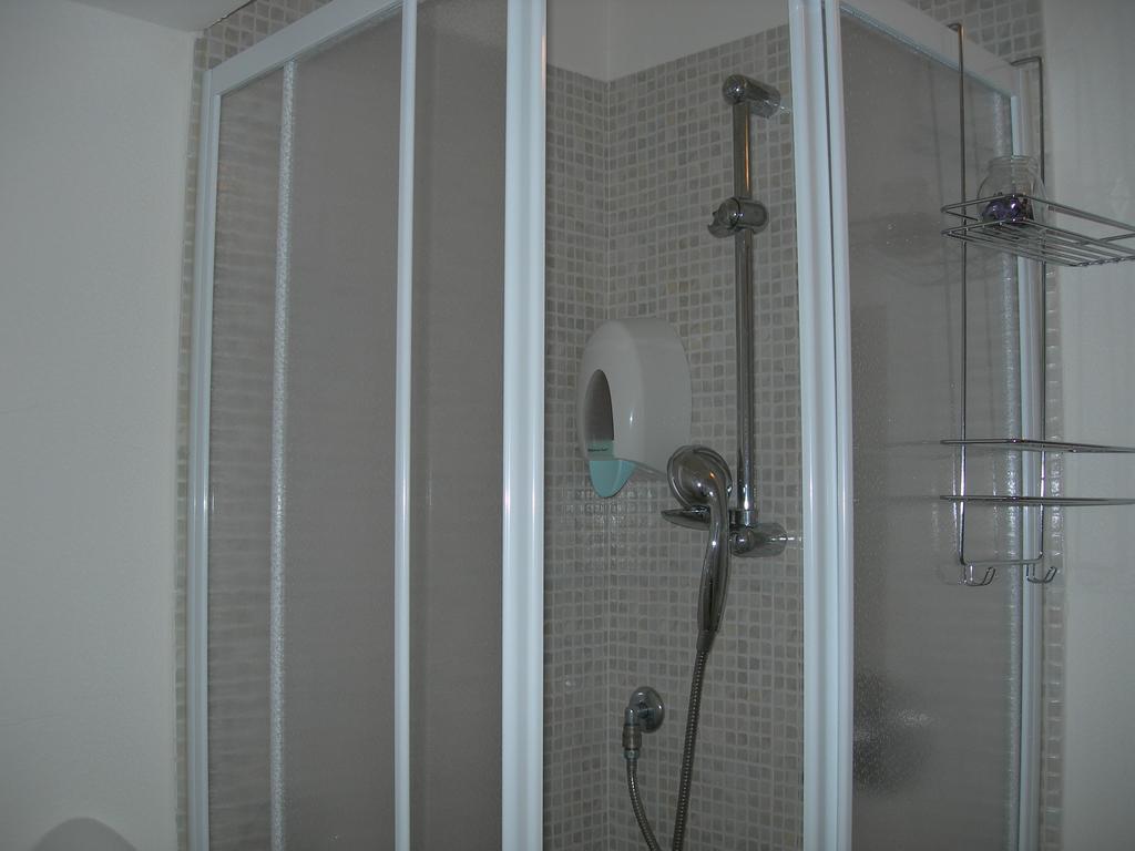 Hotel Due Spade 피덴차 객실 사진